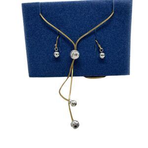Avon Diamond Cut Accented Two-Tone Lariat Necklace, Pendant & Earrings Box 2001
